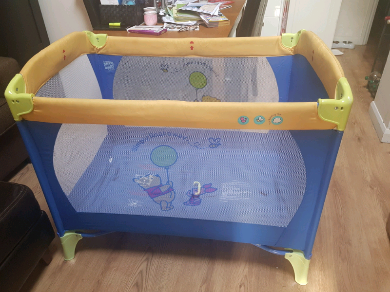 travel cot gumtree